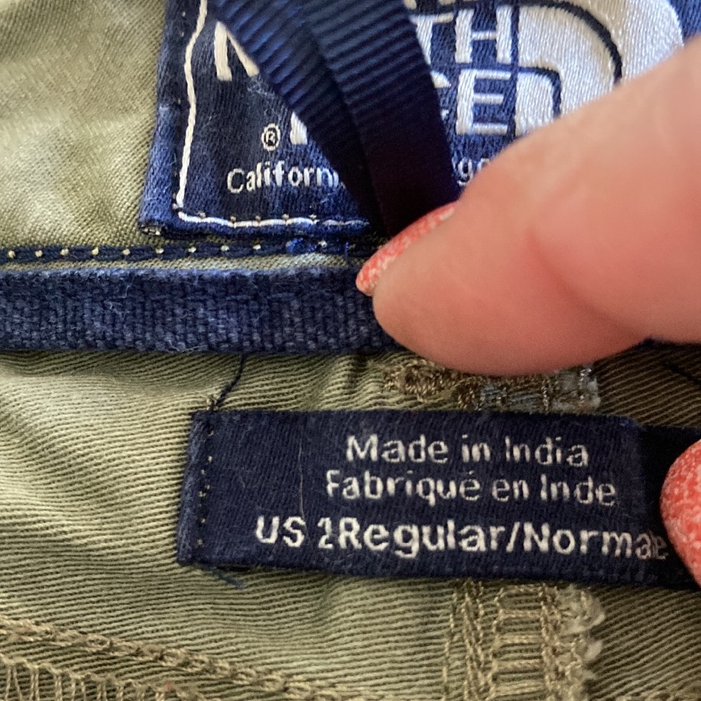 Shorts by The North Face - Picture 4 of 8